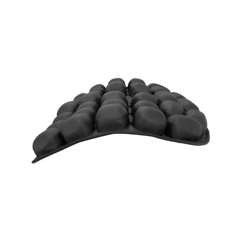 3D-balloon-relief-cushion-01-3